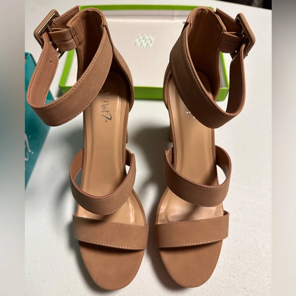 Beige heels worn for about half hour for a wedding. Size 8.5, very comfortable. - Picture 1 of 3
